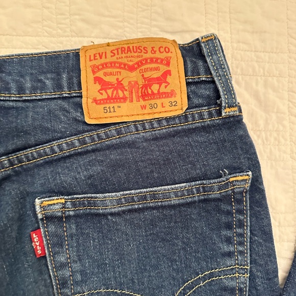 Levi Men’s 511 Slim Leg Jeans - Picture 4 of 4